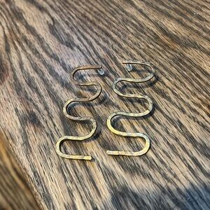 Swirly copper earrings